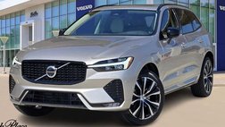 2025 Volvo XC60 B5 Plus Dark Theme