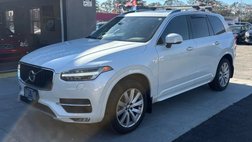 2016 Volvo XC90 T6 Momentum