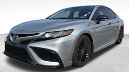 2022 Toyota Camry Hybrid SE Nightshade