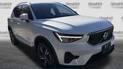 2025 Volvo XC40 B5 Core Bright Theme
