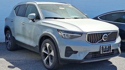 2024 Volvo XC40 B5 Core