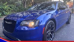 2020 Chrysler 300 Touring L