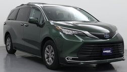 2022 Toyota Sienna XLE