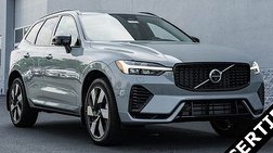2025 Volvo XC60 T8 Plus Dark Theme