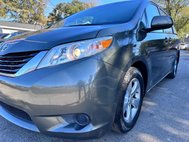 2013 Toyota Sienna LE