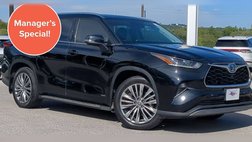2022 Toyota Highlander Hybrid Platinum