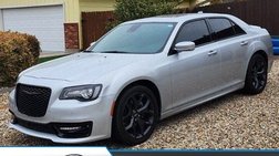 2023 Chrysler 300 S V8