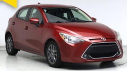 2020 Toyota Yaris Hatchback LE