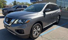 2020 Nissan Pathfinder S