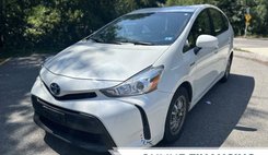 2015 Toyota Prius v Five