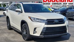2017 Toyota Highlander SE