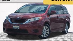 2017 Toyota Sienna LE 7-Passenger