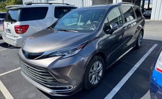 2023 Toyota Sienna Platinum 7-Passenger