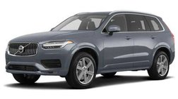 2022 Volvo XC90 T6 Momentum 7-Passenger