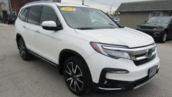 2019 Honda Pilot Touring w/Rear Captain's Chairs