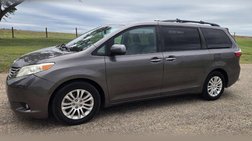 2017 Toyota Sienna XLE 7-Passenger Auto Access Se
