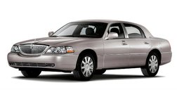 2010 Lincoln Town Car Signature Limited