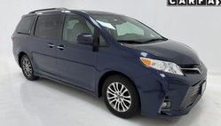 2019 Toyota Sienna XLE 7-Passenger FWD with Auto-