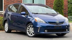 2014 Toyota Prius v Five