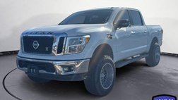 2017 Nissan Titan SV