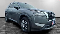 2023 Nissan Pathfinder SL