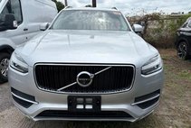 2018 Volvo XC90 T6 Momentum