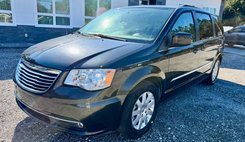 2016 Chrysler Town and Country Touring