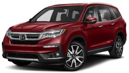 2019 Honda Pilot Touring w/Rear Captain's Chairs