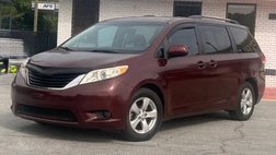 2013 Toyota Sienna LE 8-Passenger