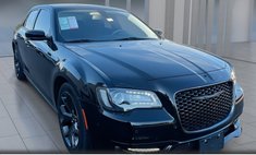 2021 Chrysler 300 Touring L