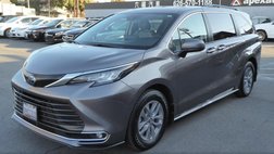 2023 Toyota Sienna XLE 8-Passenger