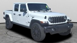 2024 Jeep Gladiator NightHawk