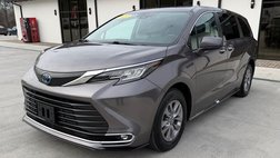 2022 Toyota Sienna XLE 7-Passenger