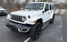 2024 Jeep Wrangler Sahara 4xe