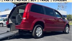 2010 Chrysler Town and Country LX