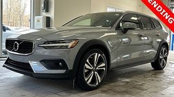 2025 Volvo V60 Cross Country B5 Plus