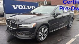 2025 Volvo V60 Cross Country B5 Plus