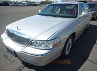 2011 Lincoln Town Car Signature Limited