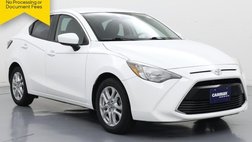2017 Toyota Yaris iA Base