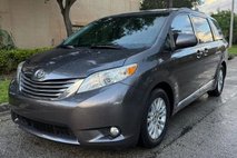 2016 Toyota Sienna XLE