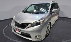 2011 Toyota Sienna SE 8-Passenger