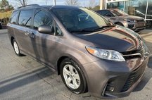2020 Toyota Sienna LE 7-Passenger FWD with Auto-A
