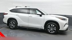 2022 Toyota Highlander Hybrid XLE