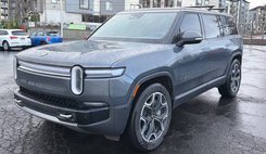 2025 Rivian R1S Adventure