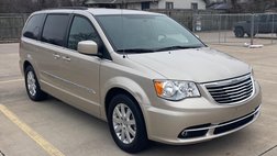 2014 Chrysler Town and Country Touring