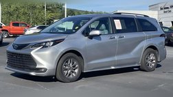 2025 Toyota Sienna XLE