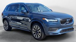 2022 Volvo XC90 T6 Momentum 7-Passenger