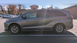 2023 Toyota Sienna XLE