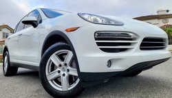 2014 Porsche Cayenne Standard