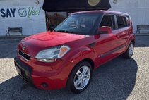 2011 Kia Soul +